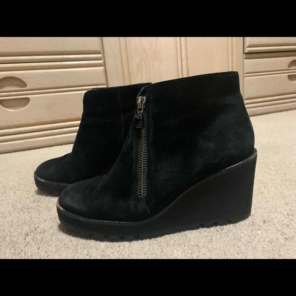 Eileen Fisher Suede wedges